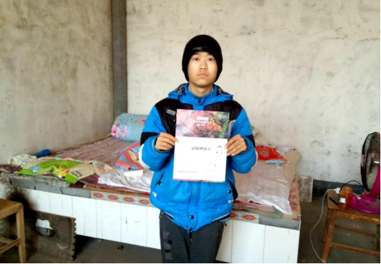 很奇怪，历年高考状元背景公开，都来自“三有家庭”，这是为何？