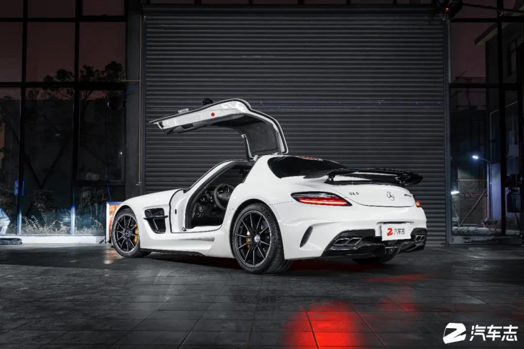大陆仅十台的SLS AMG Black Series，零距离感受奔驰超跑的巅峰