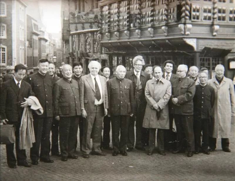 纸短情长！北京科技大学校长杨仁树致亚琛工业大学建校150周年贺信