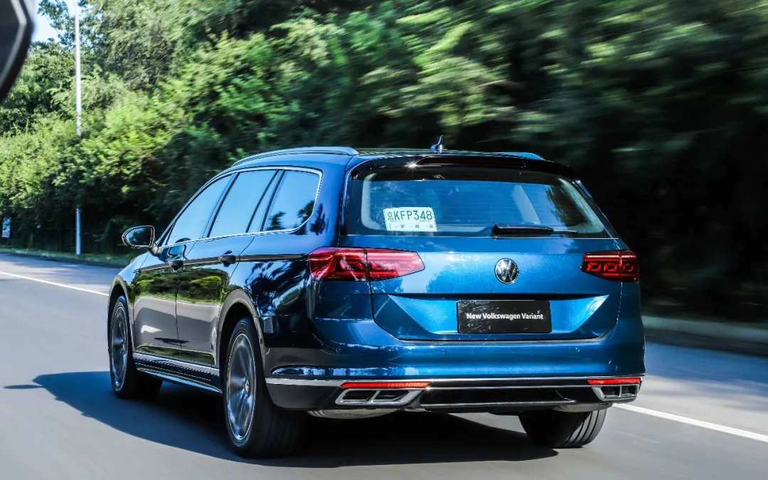 2.0T+DCC可变悬架，比轿车好看，实用性不输SUV