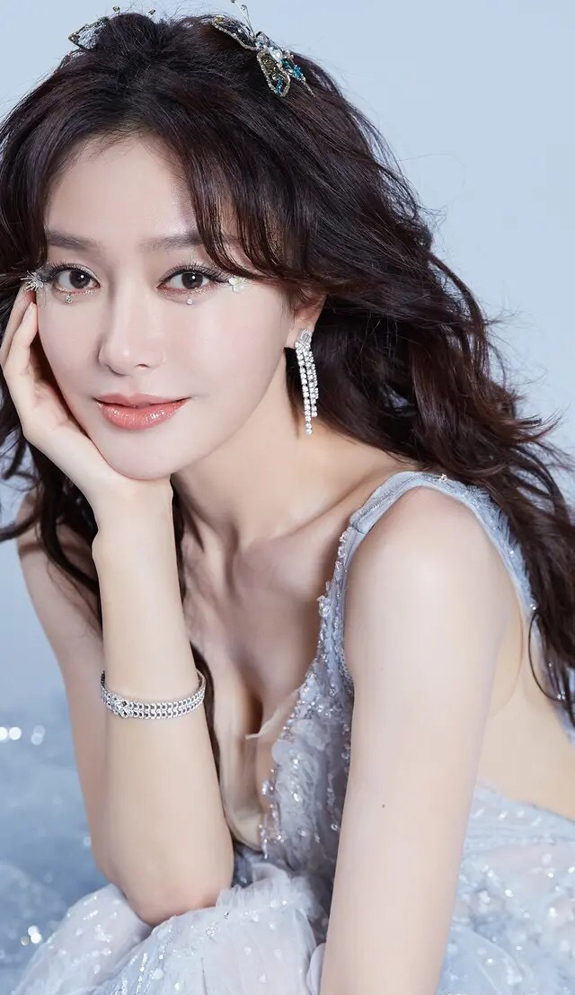 “我的子宫使不使用，关你什么事？”单身的秦岚，凭什么这么霸气