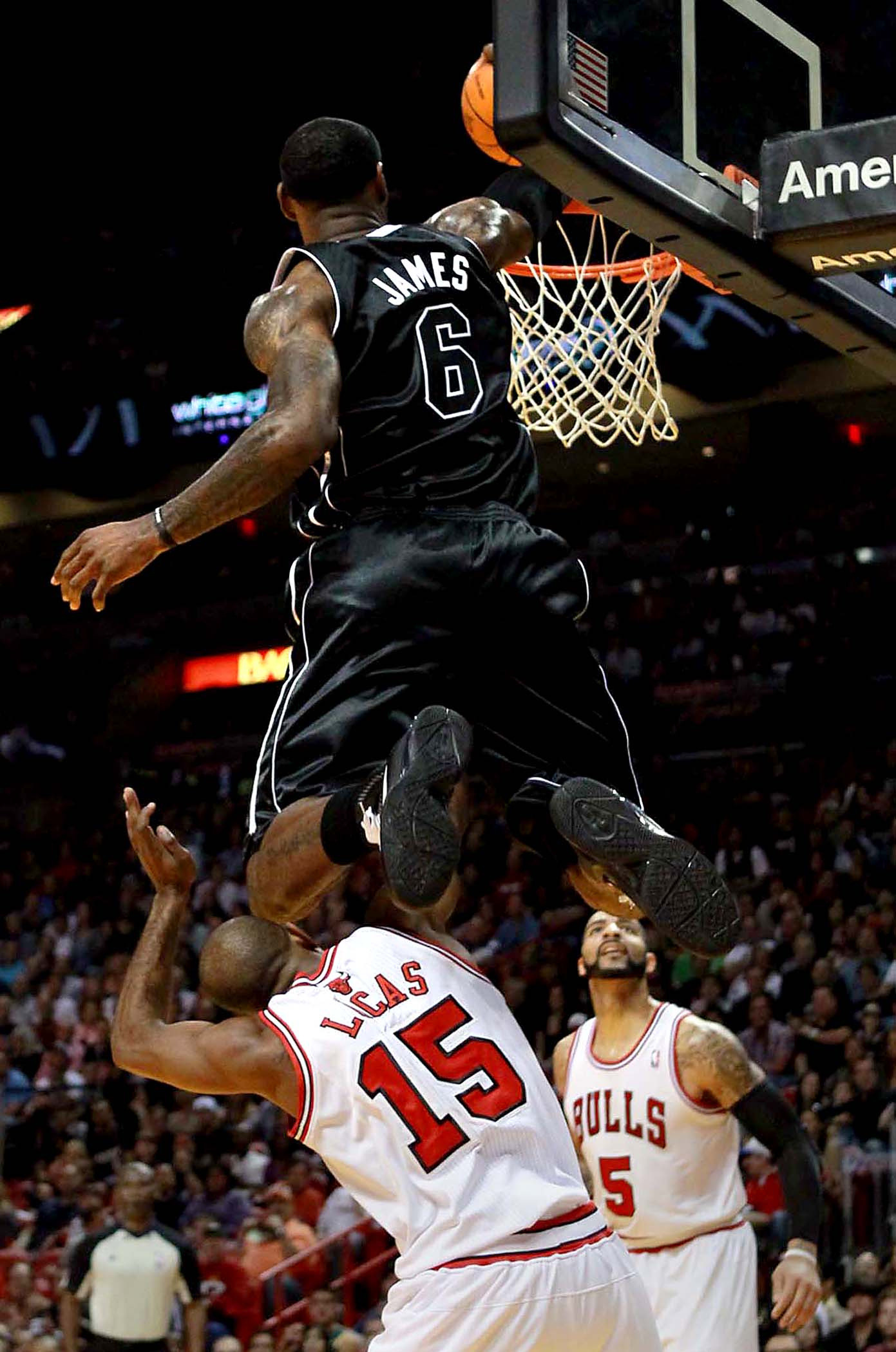 为什么不参加nba扣篮(詹姆斯搭档揭秘为何他从未参加扣篮大赛)