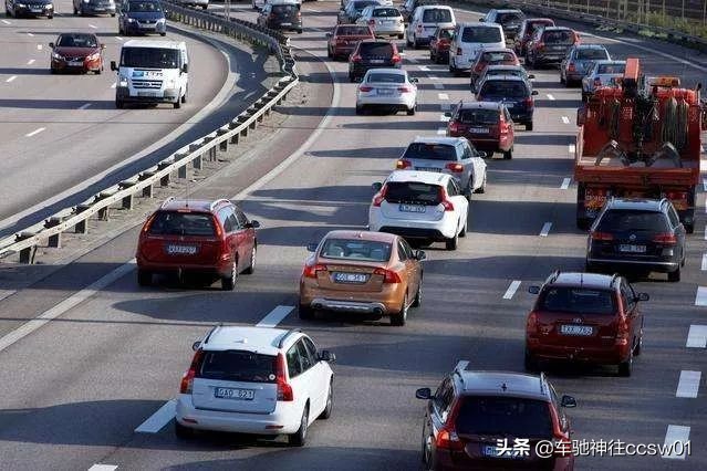 安全带卡扣、方向盘套，这些危险的汽车用品该禁用了