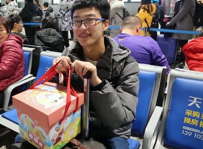 各大高校寒假排行榜来了！多所大学放假时间提前，大学生振臂高呼