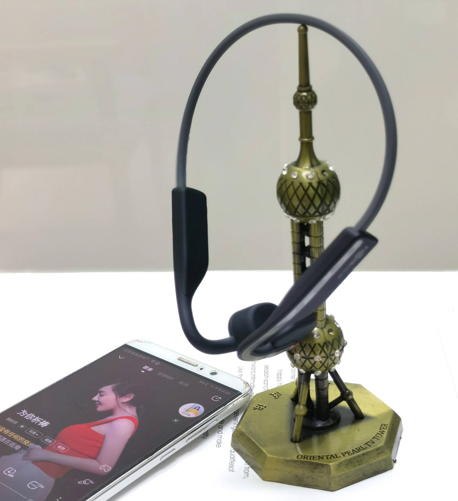 不漏音，才是真正的骨传导