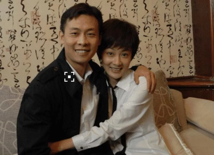 一夜成名后闪婚,妻子二婚带娃还丁克,张译到底迷恋钱琳琳什么?