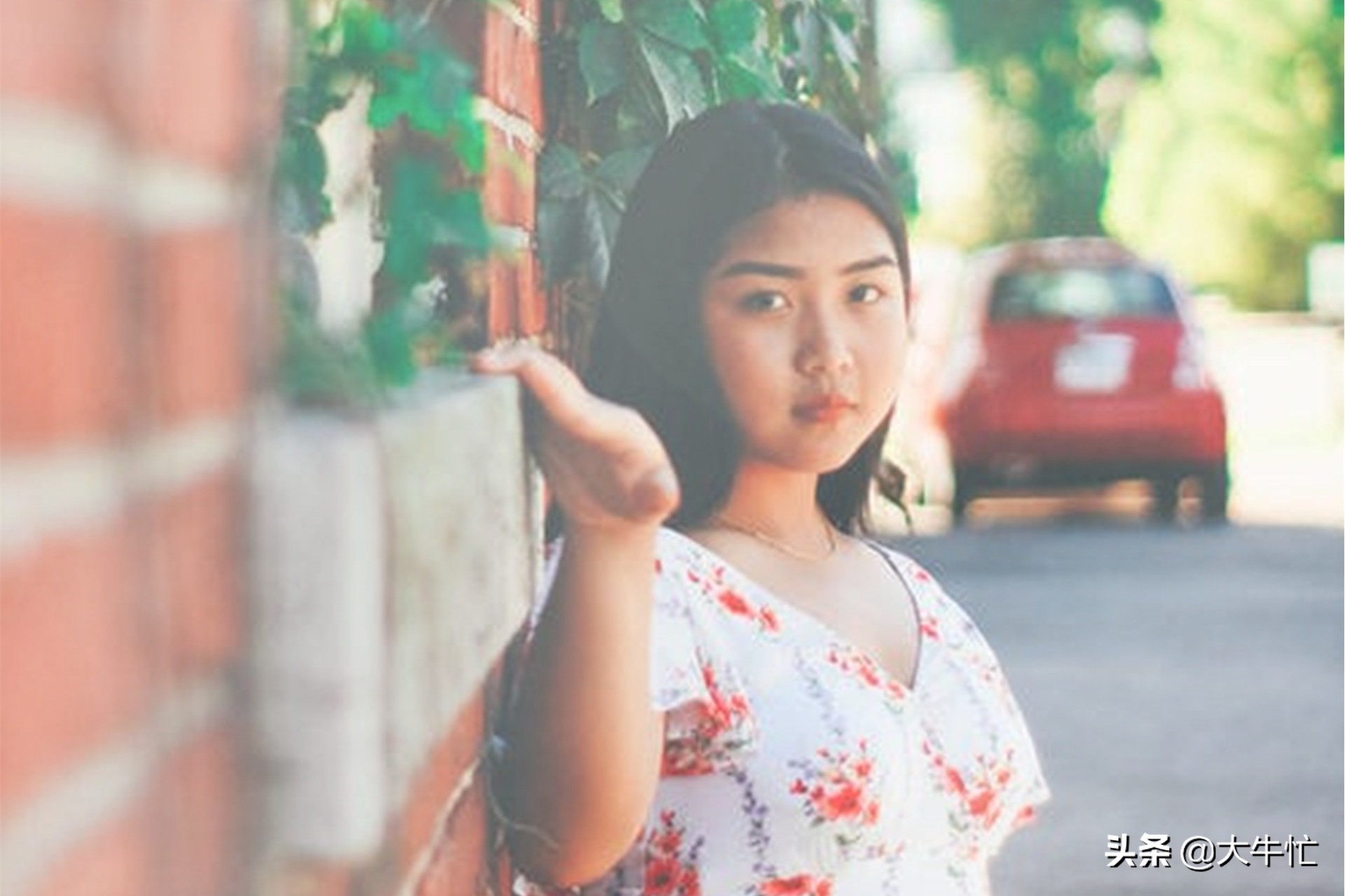 爱上有家的男人，10年没等来名分，女人的爱情图个什么
