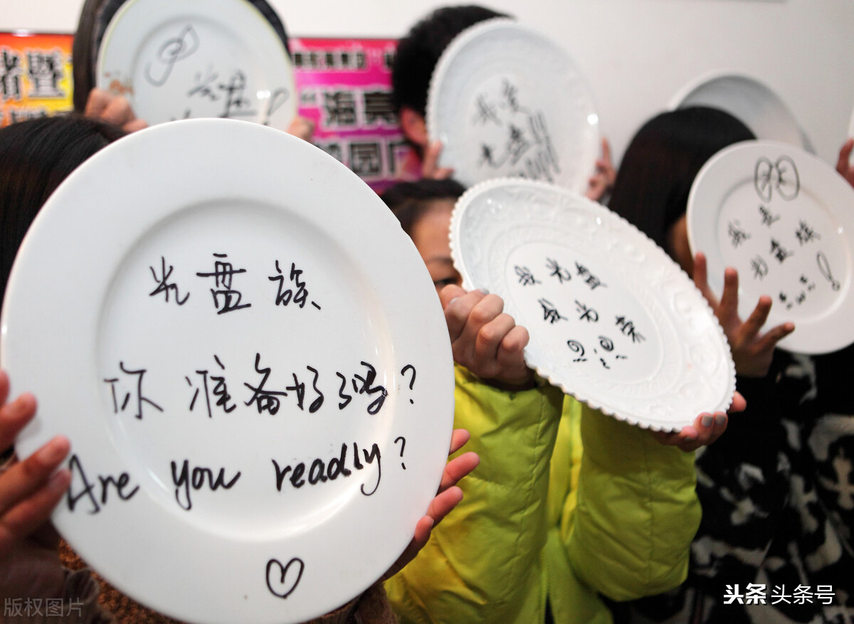 水里捞玉米有感，节约粮食，善莫大焉