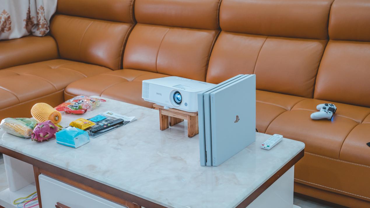 家里适合装投影机吗？你应该问该装哪款投影机