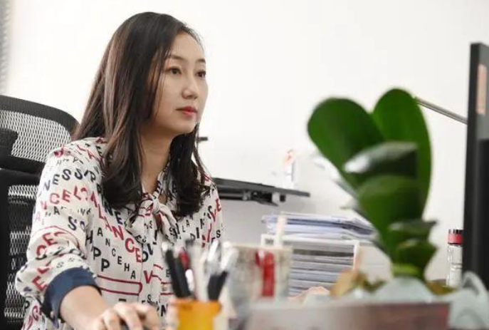 河南郑大女教授梁静，从海外学习依然归国，成果被67个国家使用