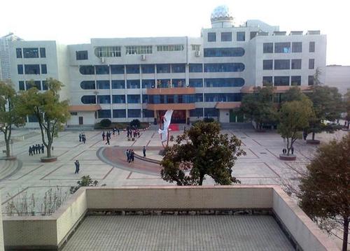 2017年怀化三中高考喜报（湖南怀化技压群雄的四所高中）