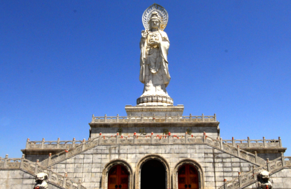 各省高考难度被分成五档，河南一档无争议，湖南江苏第三档引争议