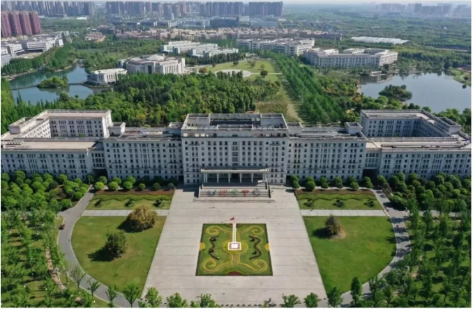 电子科技大学校训（这里）