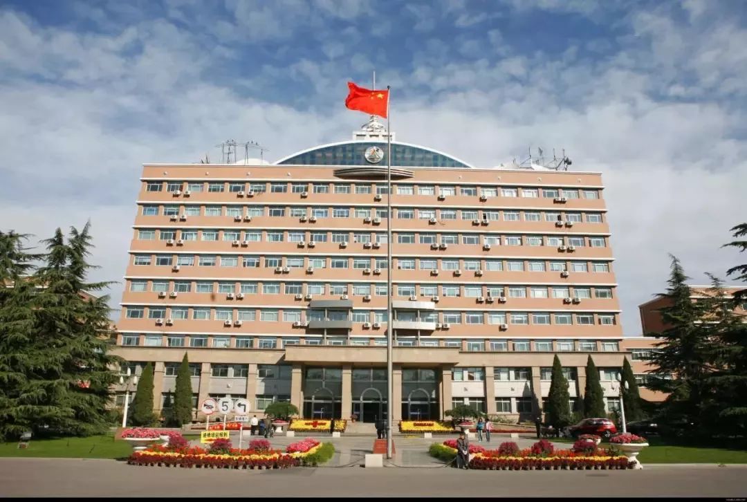 直播短视频兴起，这3所播音主持类院校值得关注，就业收入有保障