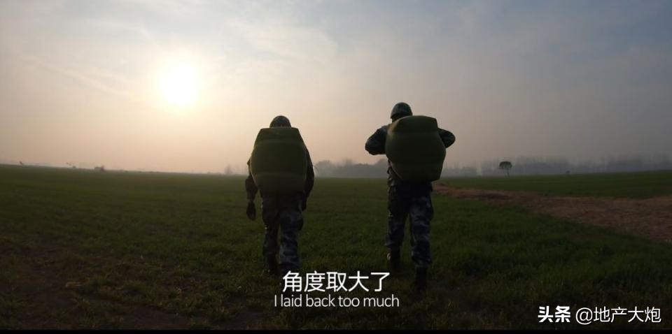 中国当兵的大学生，都是这样度过第一次