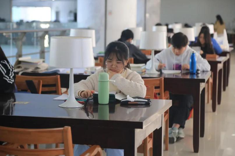 考上湖北经济学院，会是一种什么样的体验！