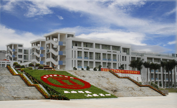 广西强烈推荐的四所高中，1所一本率超95%，另外3所也在90%左右