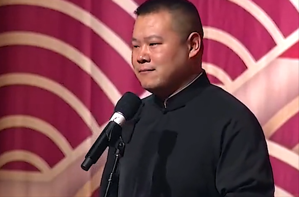 初中生14岁当保安，15岁做服务员，遇郭德纲挣10亿票房