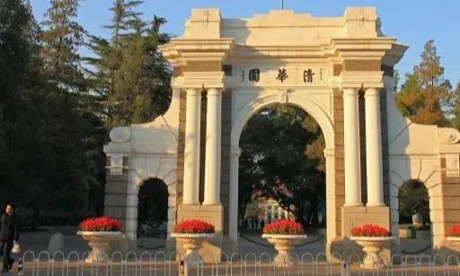 700分上不了清北，超40所高校理科调档线高于650，四川考生心里苦