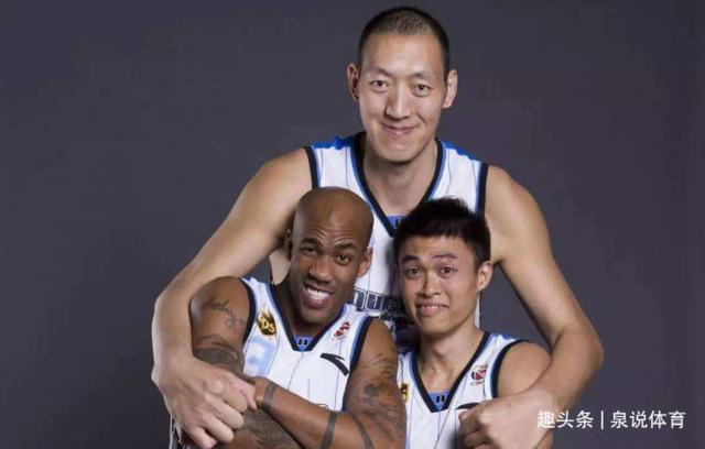 孙明明为什么进不了nba(孙明明身高2米36堪称巨人，比姚明高10公分，为何没进NBA)