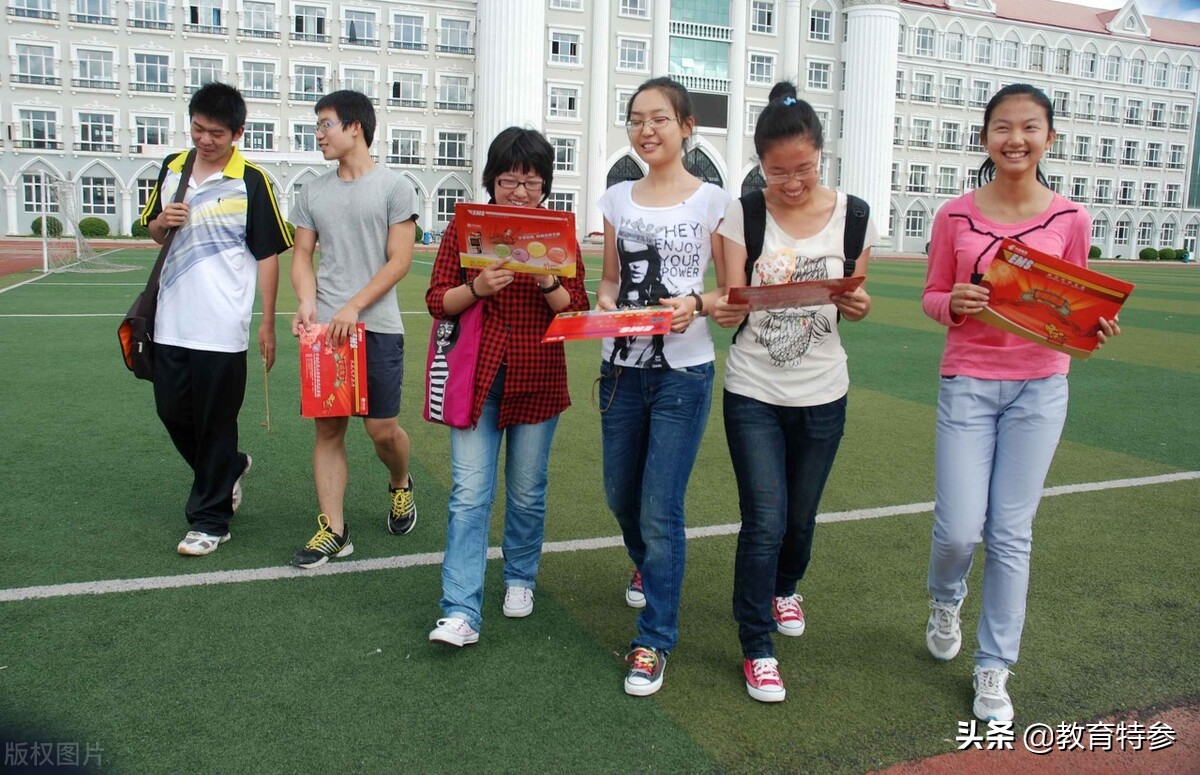 2021重庆本科投档线：清华704分，重大619分，川大部分专业695分