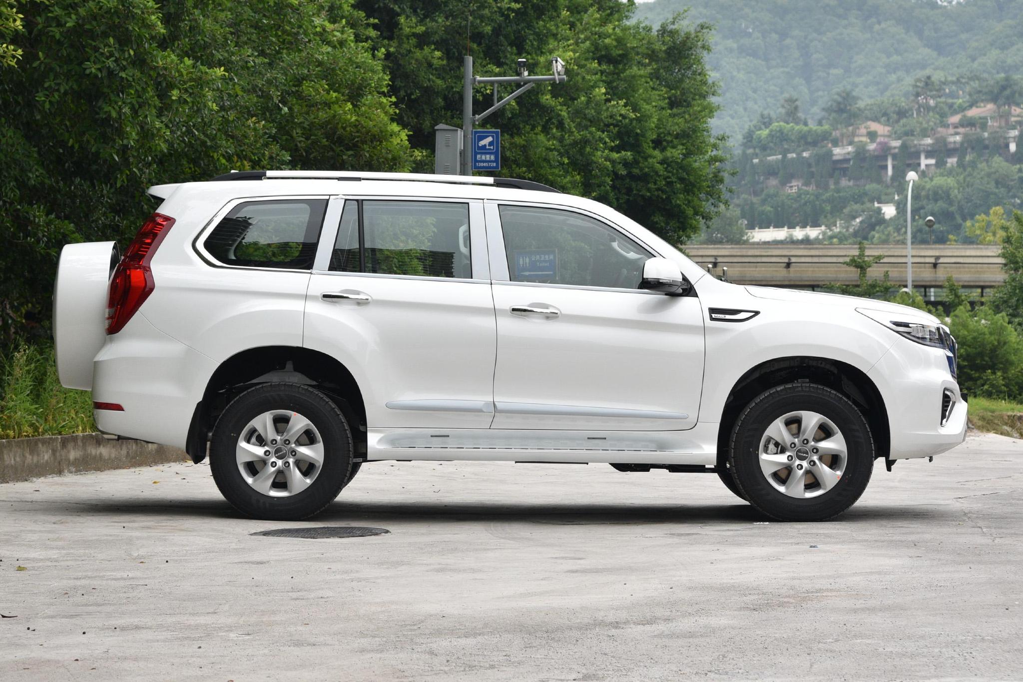 20万左右买中大型SUV，这3款是首选，2.0T配四驱，家用自驾两不误