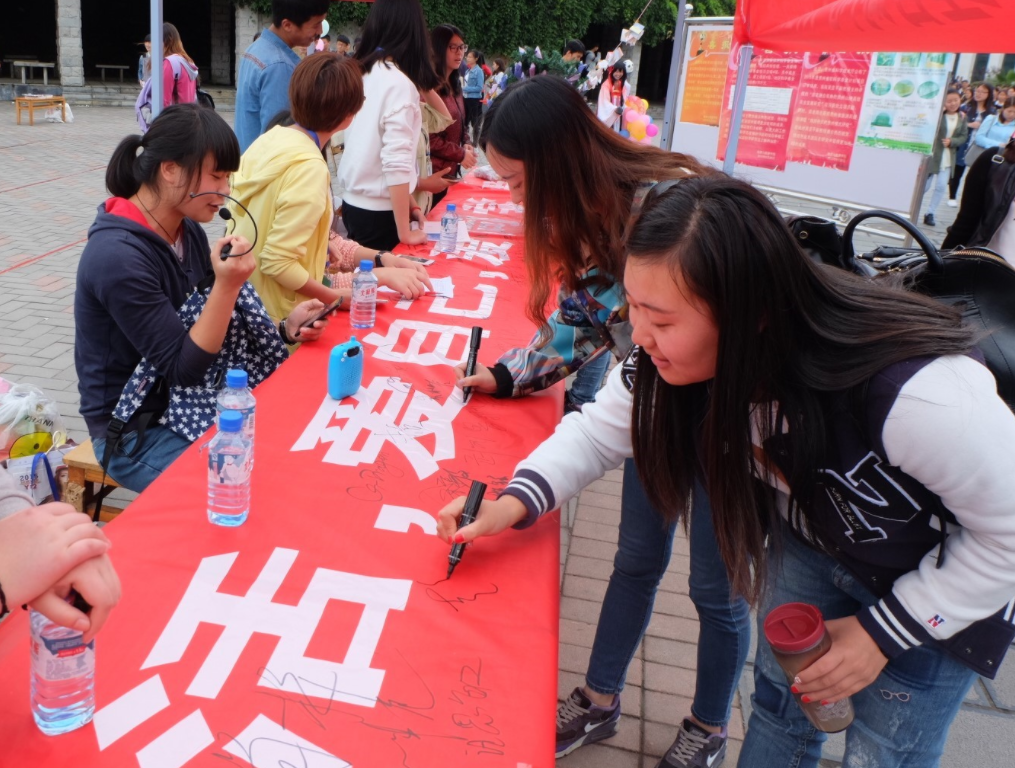 刚上大学要不要报社团？关于社团的好处和雷区，准大一要提前了解