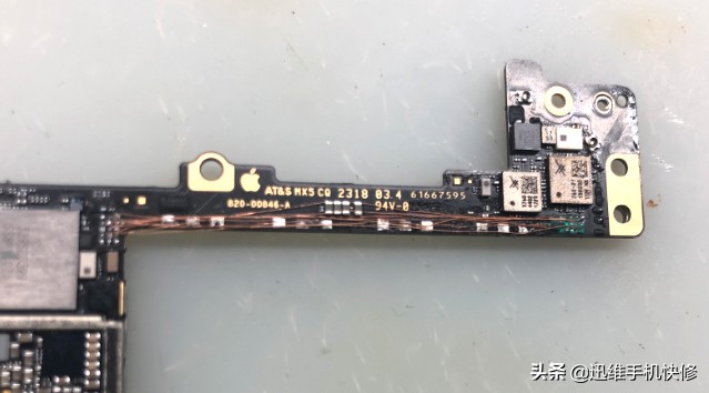 二修iPhone 8P循环跳变无SIM卡，奇葩问题出在这儿，你一定没想到