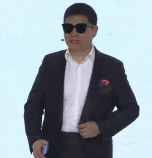 华为十大元老之一：余承东——终端业务掌舵者与智能生态领军人
