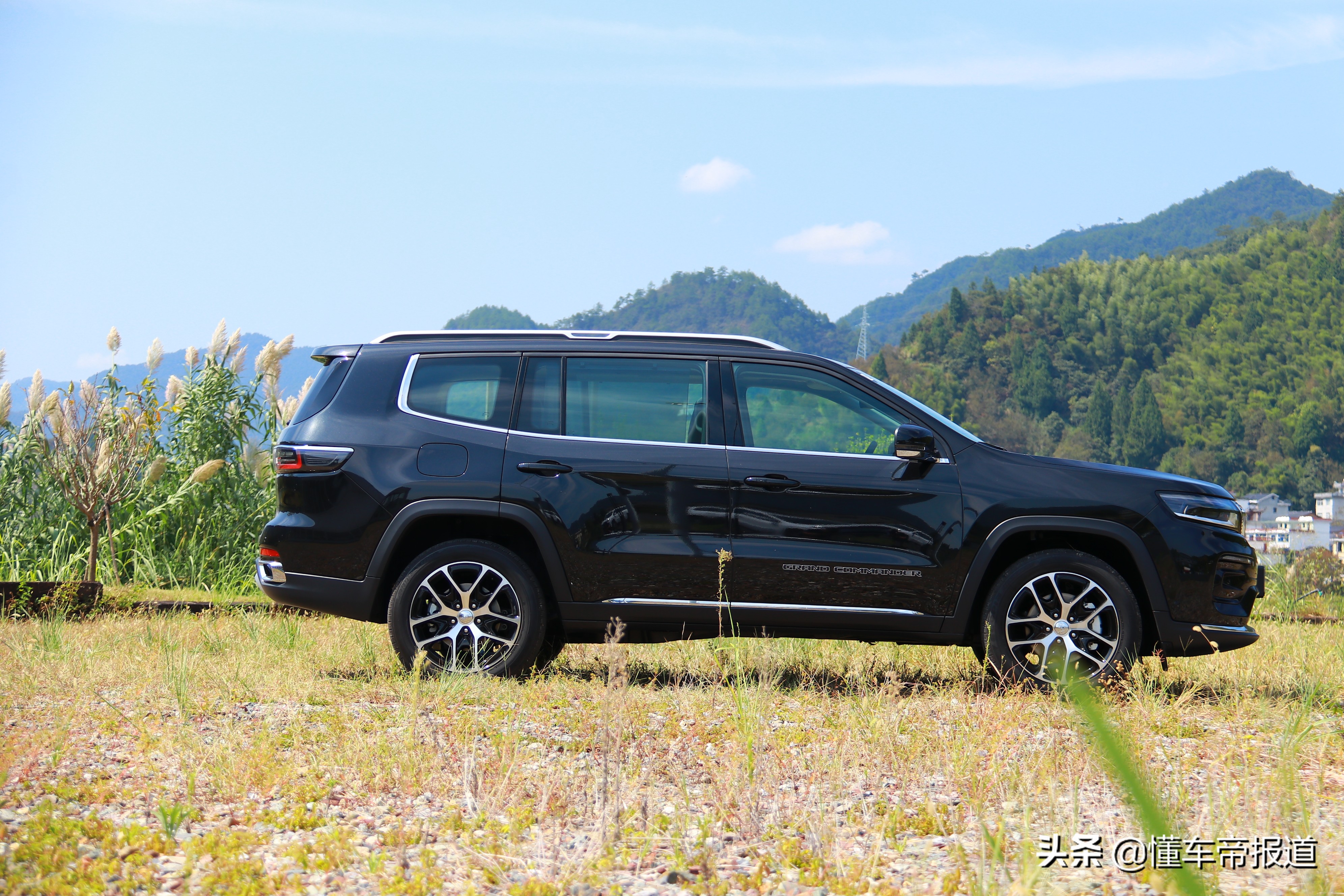 新车｜实力均衡，质感舒适！试驾新款Jeep大指挥官