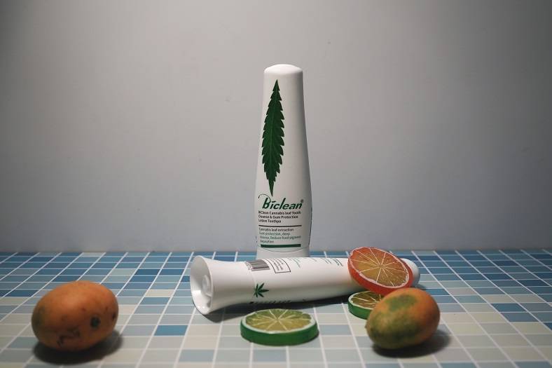 解决戴牙套期间的酸痛，推荐几款好用的牙膏