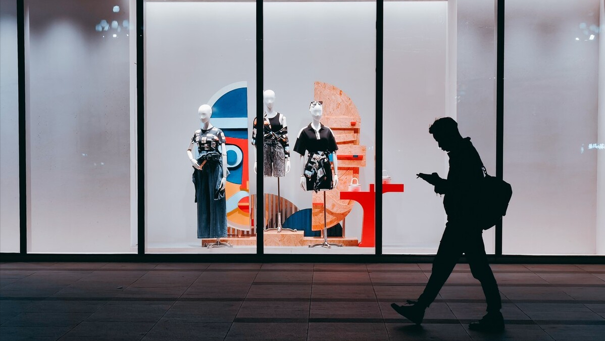 “小资”90后：为梦想去小县城创业，赚的一点不多，赔的一点不少