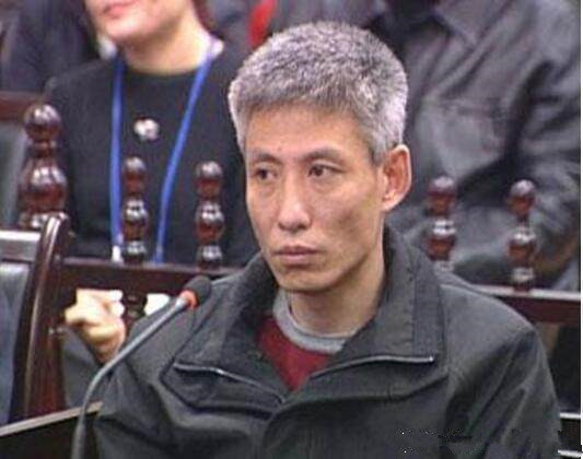 东北乔四爷的故事:为赶走"钉子户",砍断自己一根手指!