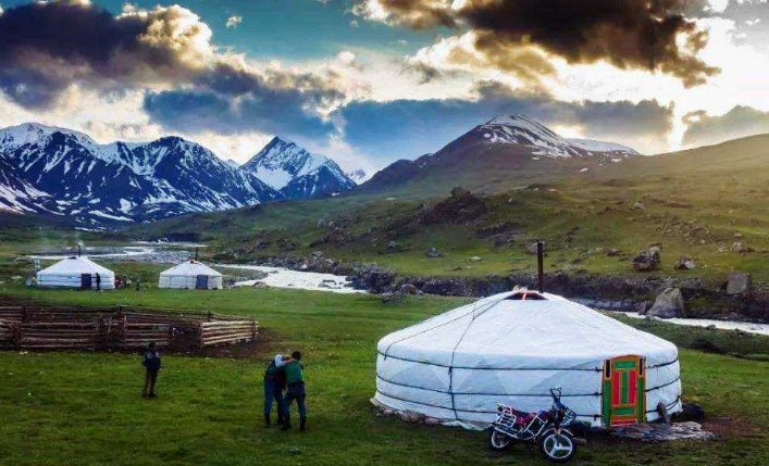 13年前蒙古女郎命案反转！美艳模特惨被炸死，是马来西亚高官情妇