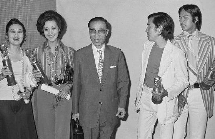 6000多座逸夫楼，一些楼的“逸”字少了一点，学校已征得本人同意