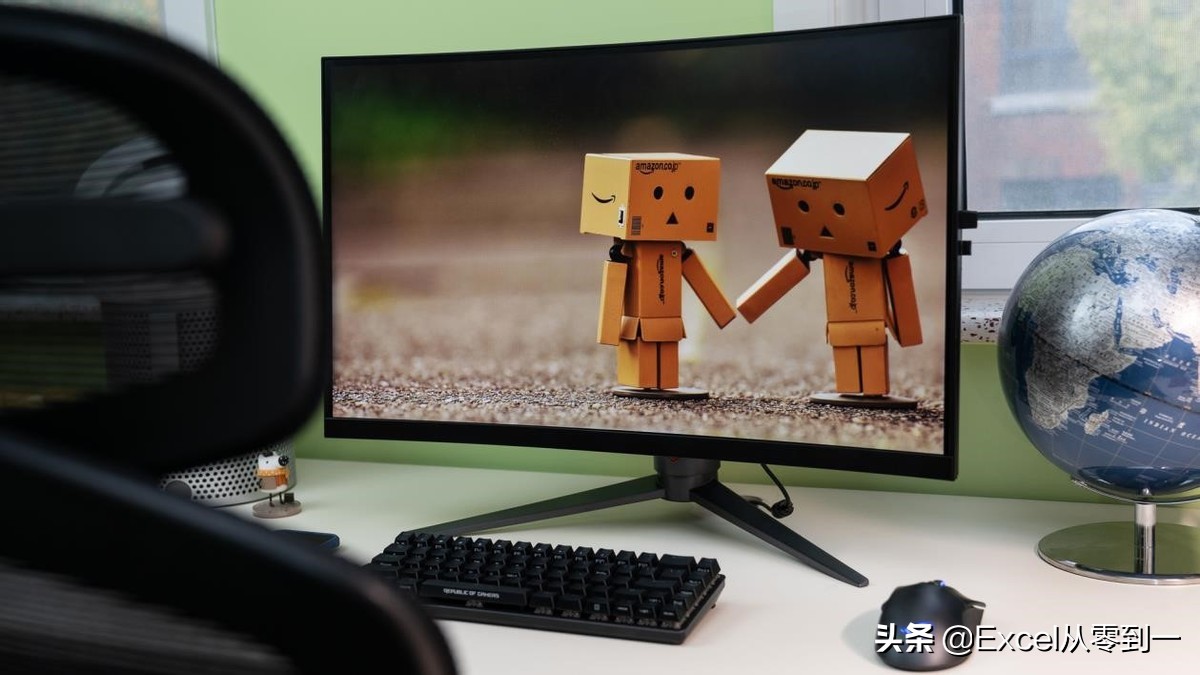 办公娱乐两不误，买曲面显示器送电脑，是时候升级下你的设备了