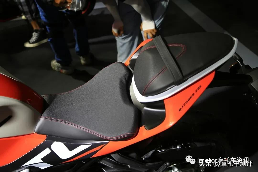 2021北京摩展┃19999元,赛250限时预售,QJMOTOR认准年轻人市场