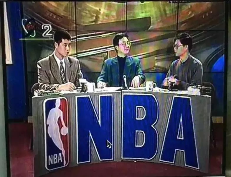 nba为什么钓鱼(科普每个时代NBA有几支球队，季后赛打几轮？夺冠含金量如何？)