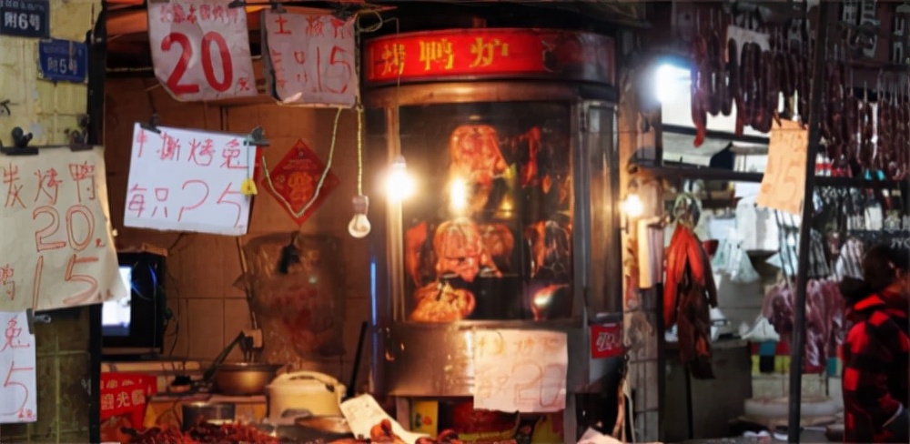 一只苍蝇引发的血案，他持刀致1死2伤，4个幸福家庭因此陷入不幸