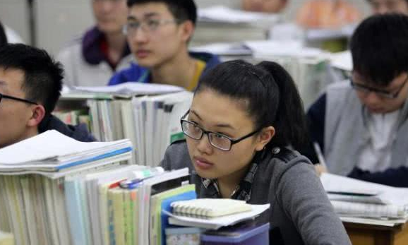 各省“高考难度”排行榜出炉，河北位居第三，河南再次夺魁