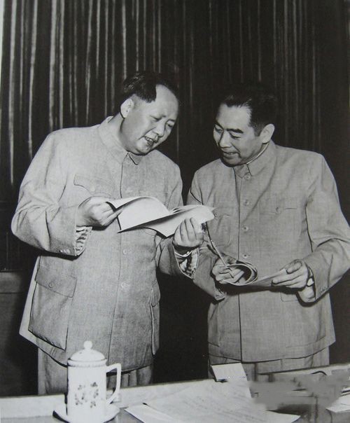 1958年，周总理在抗美援朝庆功宴醉酒，毛主席直接发怒：仅此一次