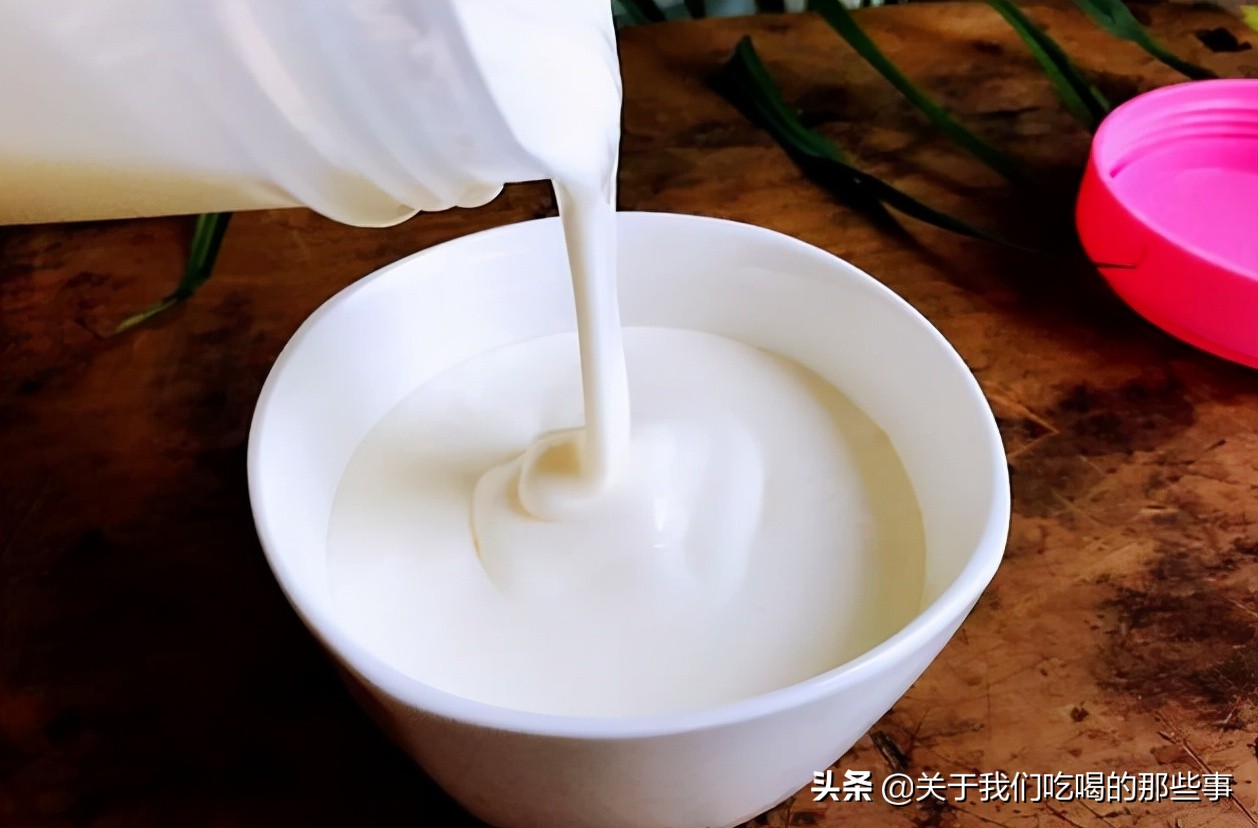 买酸奶，别听商家忽悠，4个“真相”你该知道，牢记3点好喝营养高