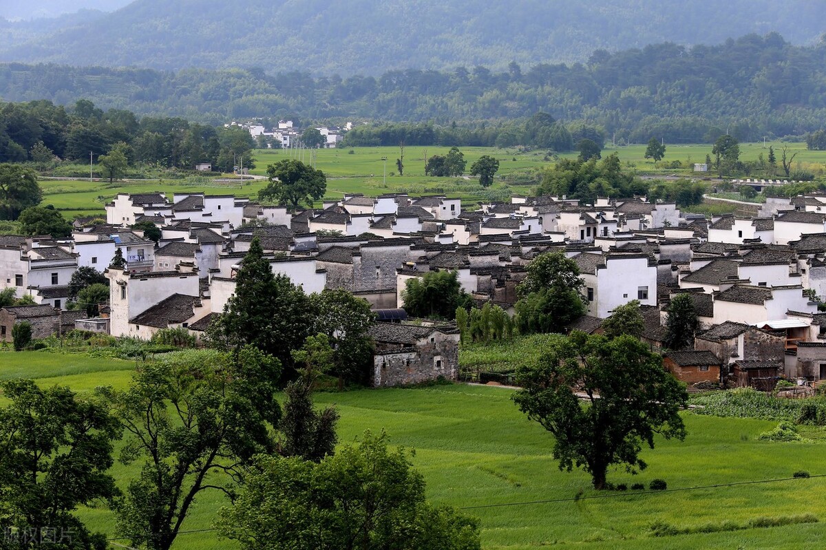 国内十大唯美古镇，各有风情，你最喜欢哪种风格的？