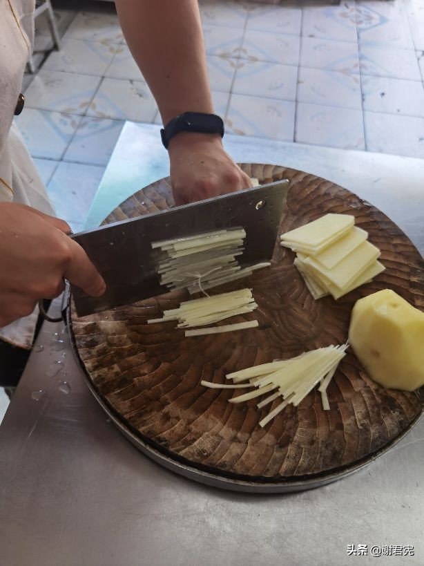 夏练三伏，传承中式烹调技术我们在路上