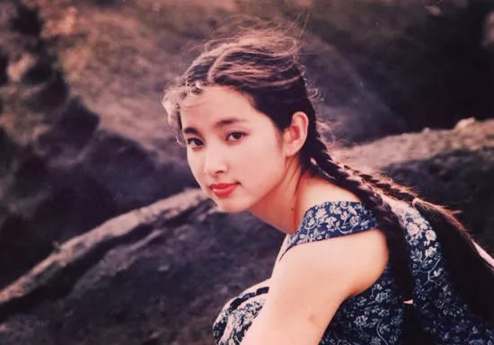 这7位艺人曾经是人民教师，有人浑水摸鱼，有人执教数年受人敬仰