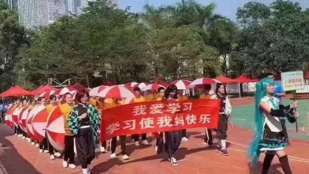 高三学生成绩中等，月考500分，这样的成绩高考能考上一本吗？