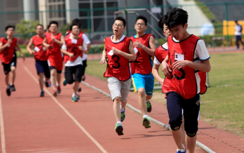 中考迎來(lái)新變化，2022年正式實(shí)行？“一類(lèi)考生”恐難考到600分