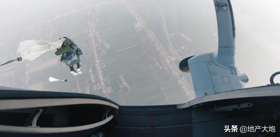 中国当兵的大学生，都是这样度过第一次