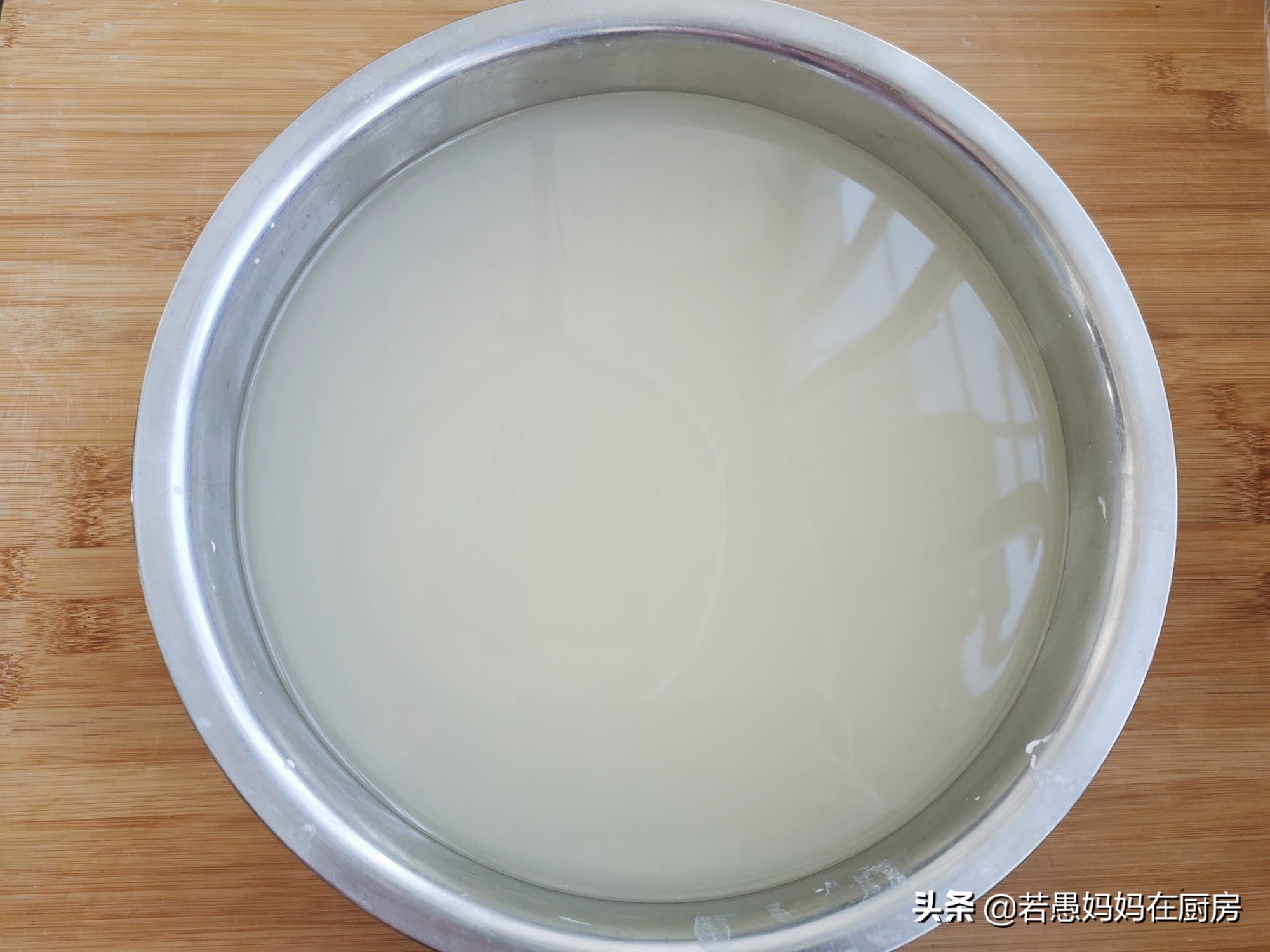 为啥你做的凉皮开裂不筋道？原来是这些步骤没做对，看看中招没