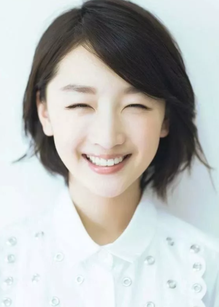 你知道“小巨蛋”吗？10s抗糖美白牙齿，效果比洗牙好太多了